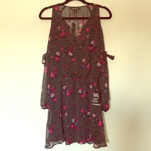 NWT XS Express Dress